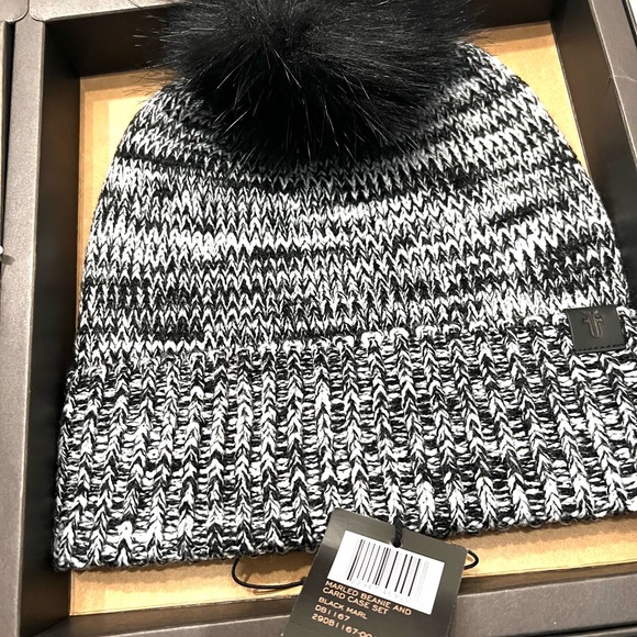 NEW Frye 🌟 Black Marbled Beanie and Card Case 🎁 Gift Set - Picture 2 of 6